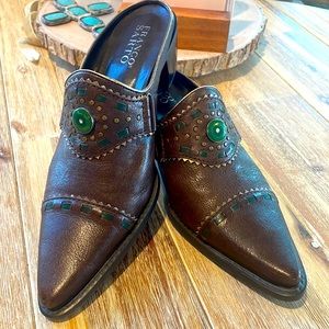 FRANCO SARTO western emerald leather slides, so much fun! Size 6.5